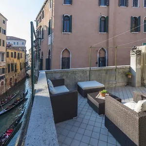 Guest house Tre Sestieri Terrace - Canal View 2024 Italy
